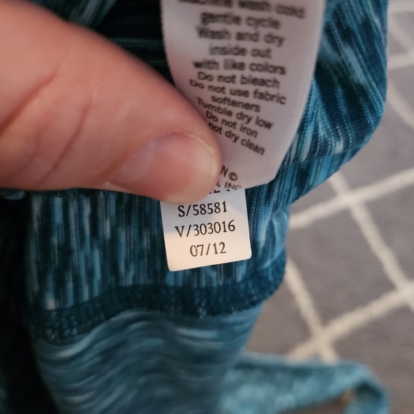 Athleta Half-Zip Long Sleeve Size Medium - Picture 5 of 6